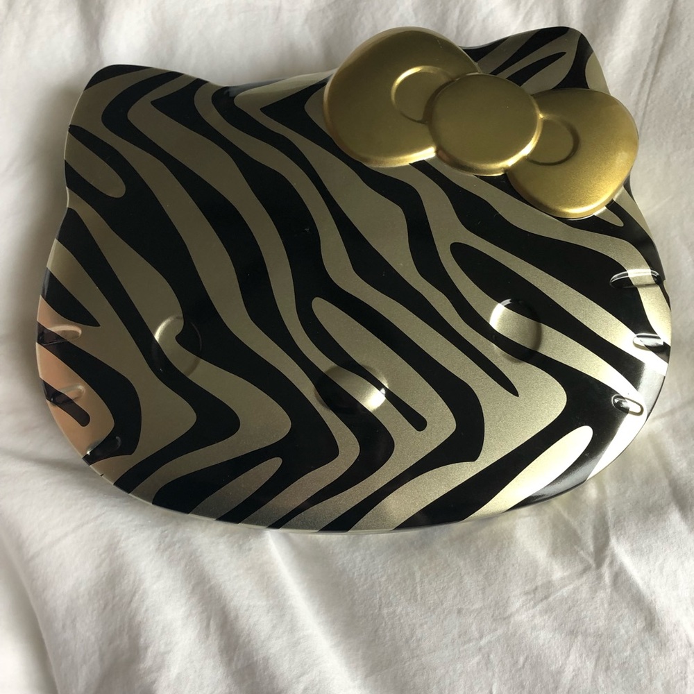 Hello Kitty Wild Thing Makeup Palette - Picture 2 of 3